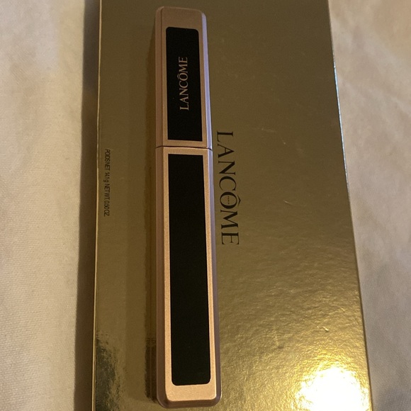 Black and White Mascara Set - Picture 2 of 3